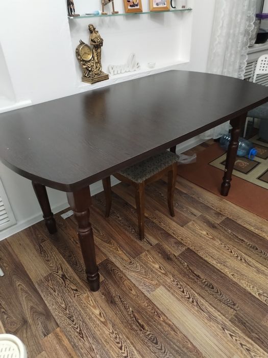 Стол кухонный, в хорошем состоянии. Недорого