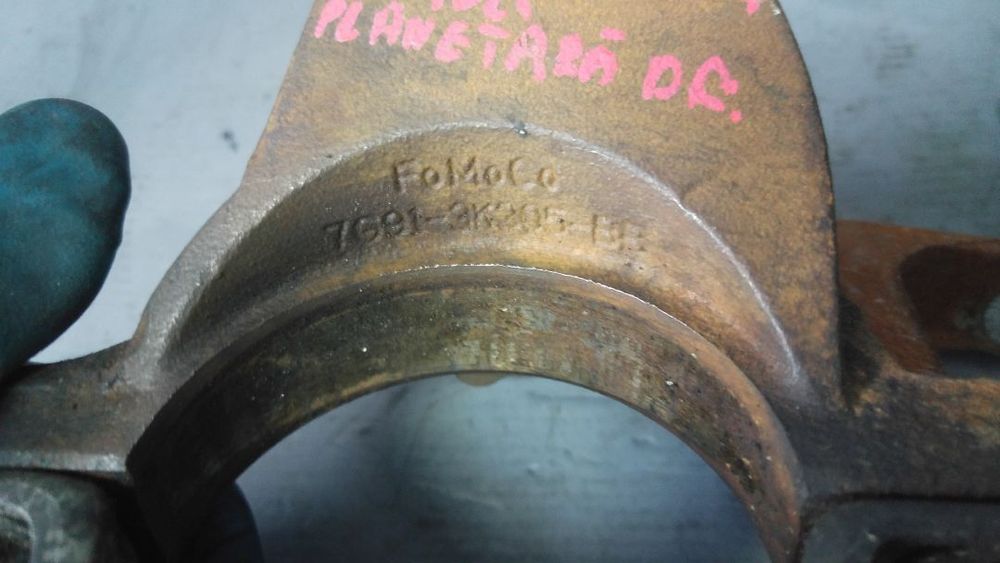 suport planetara dreapta 2.0 tdci ford mondeo mk4 7g91-3k305-33