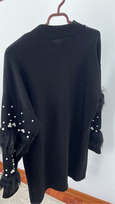 Rochita neagra scurta