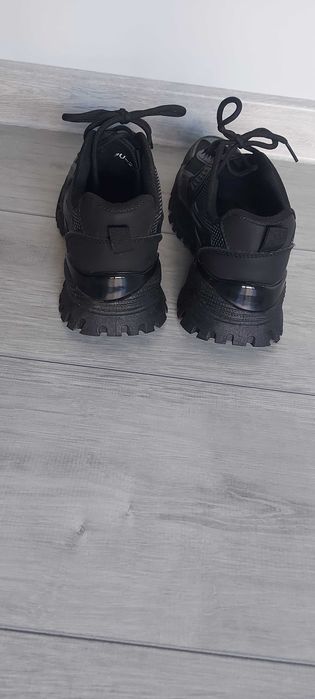 Дамски маратонки