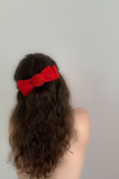 Funda rosie cu floare, handmade