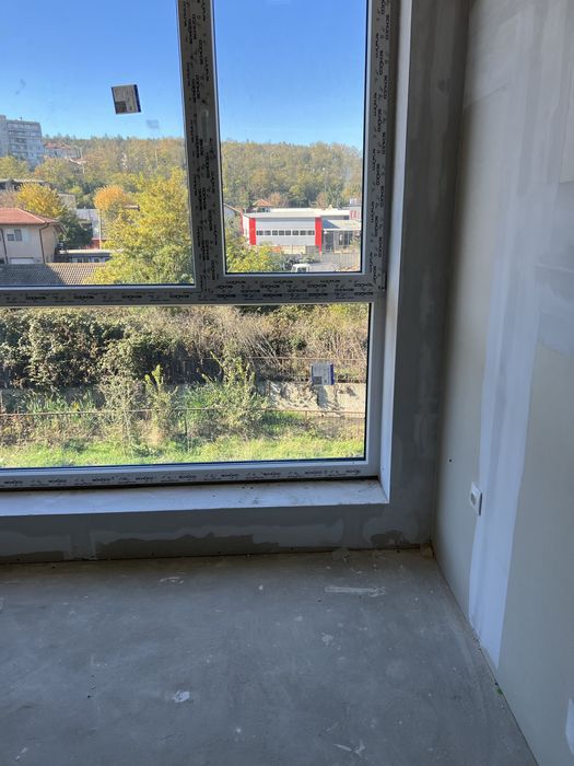 Продавам 2 стаен апартамент