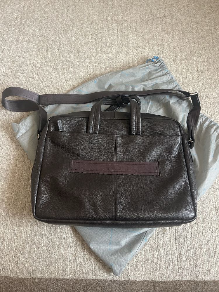 Geanta laptop PIQUADRO maro