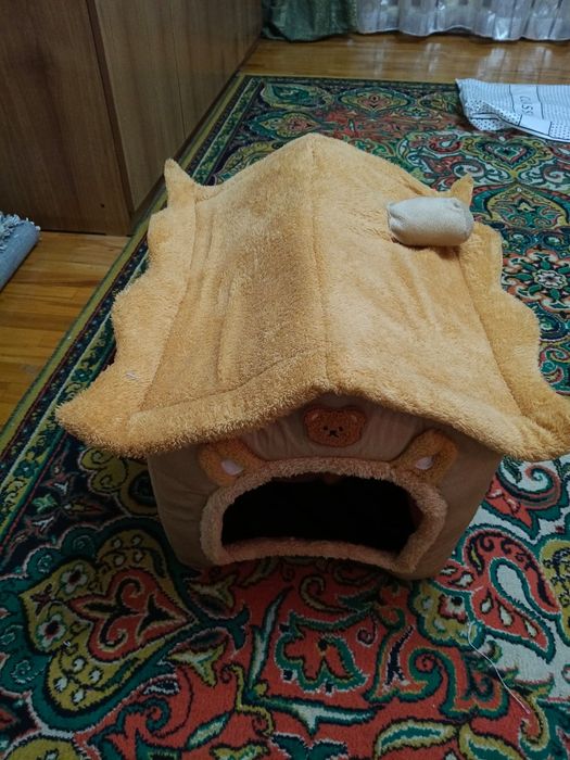 Домик для кошек собачек