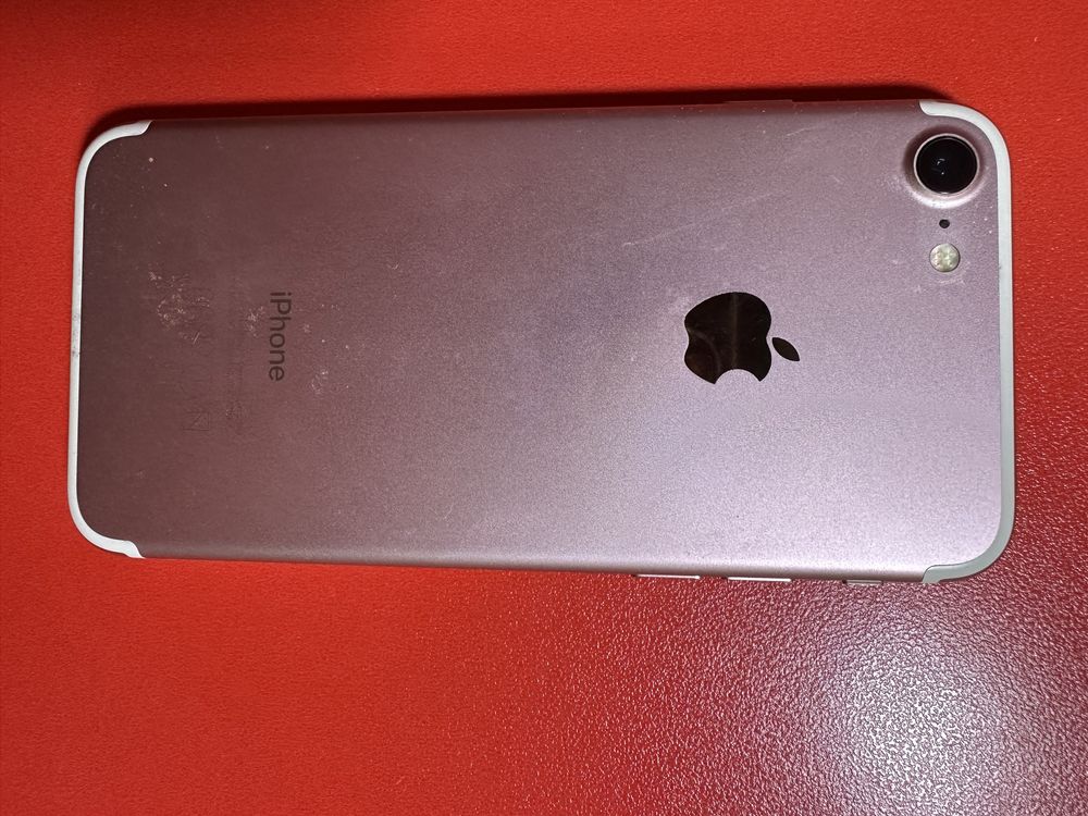 Продам iPhone 7 128 гб