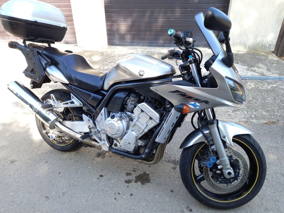 De vanzare yamaha fzs 1000