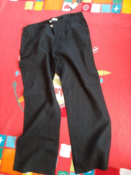 Продам женские штаны и юбку новые. Турция.