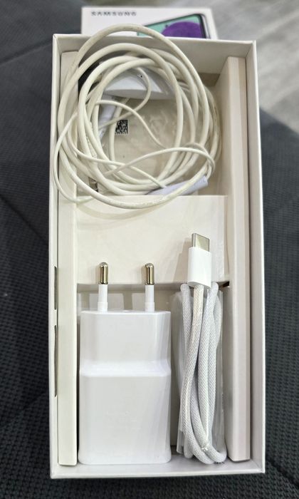 Samsung galaxy A51 128gb white Отличен