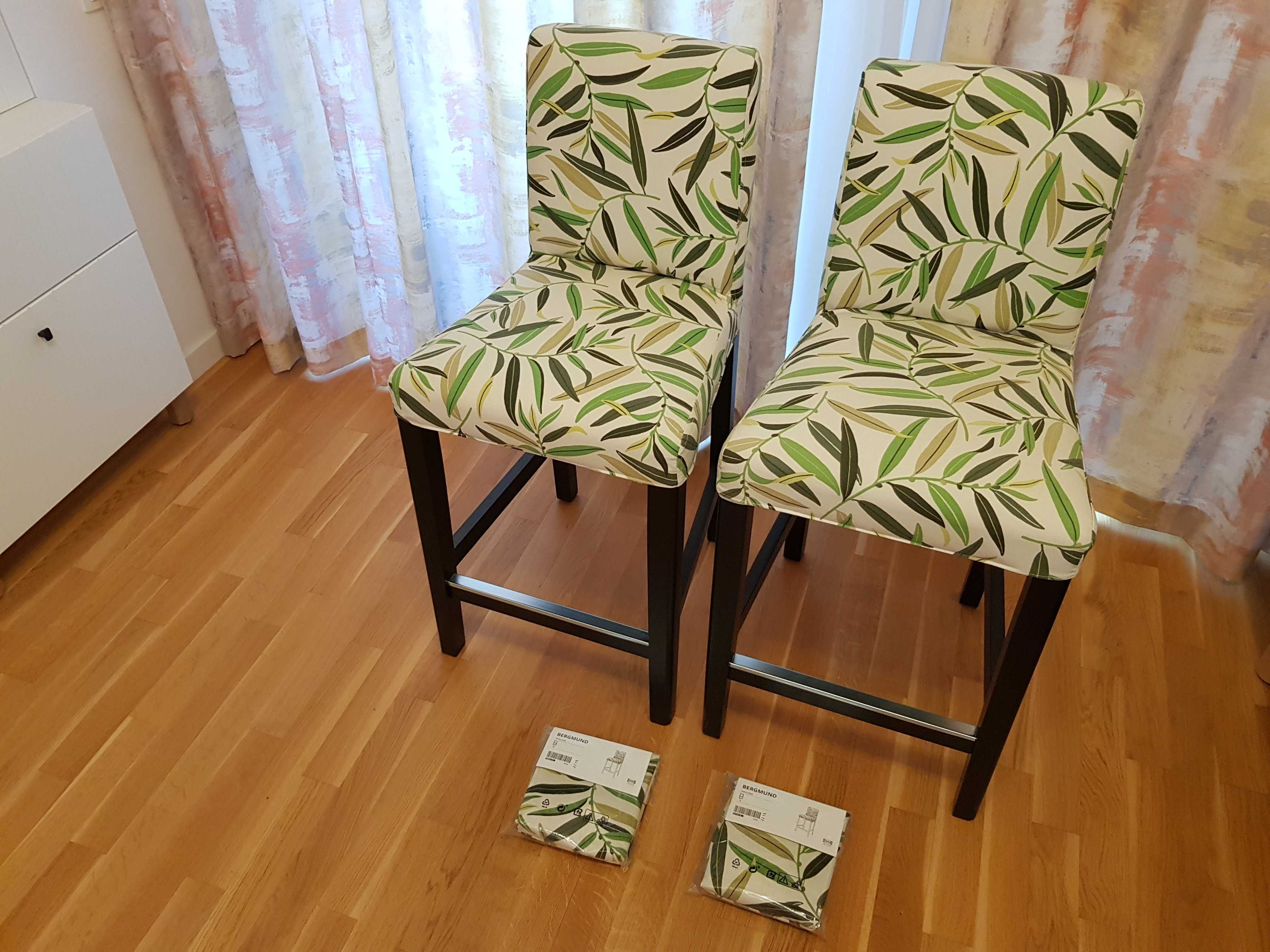 Vand 2 scaune bar cu spatar IKEA Bergmund + 2 huse rezerva