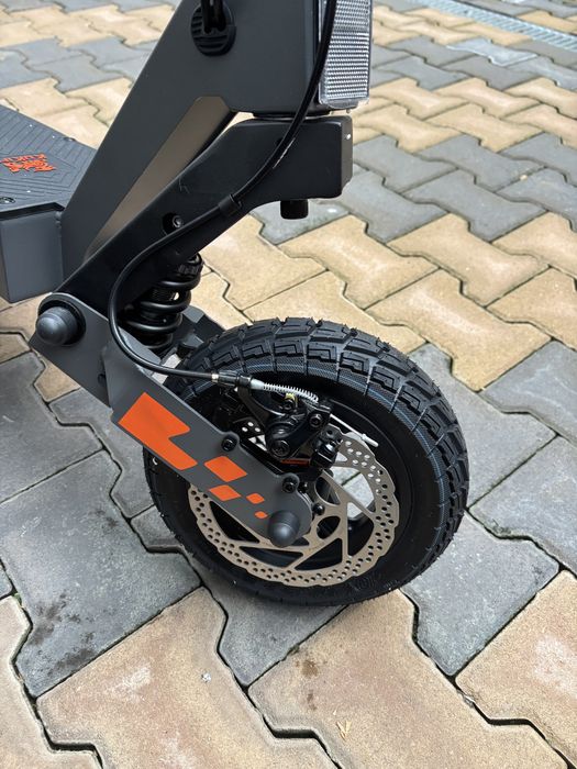 Kukirin g2 nou + 1 set plǎcțe de frânǎ