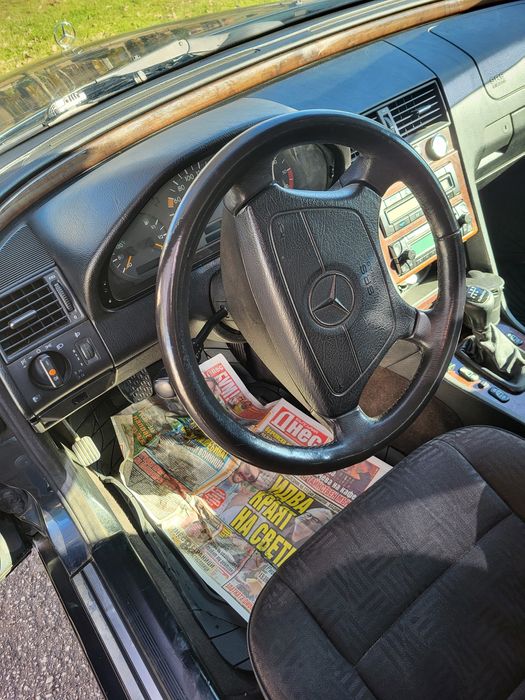 Мерседес С250тд седан.