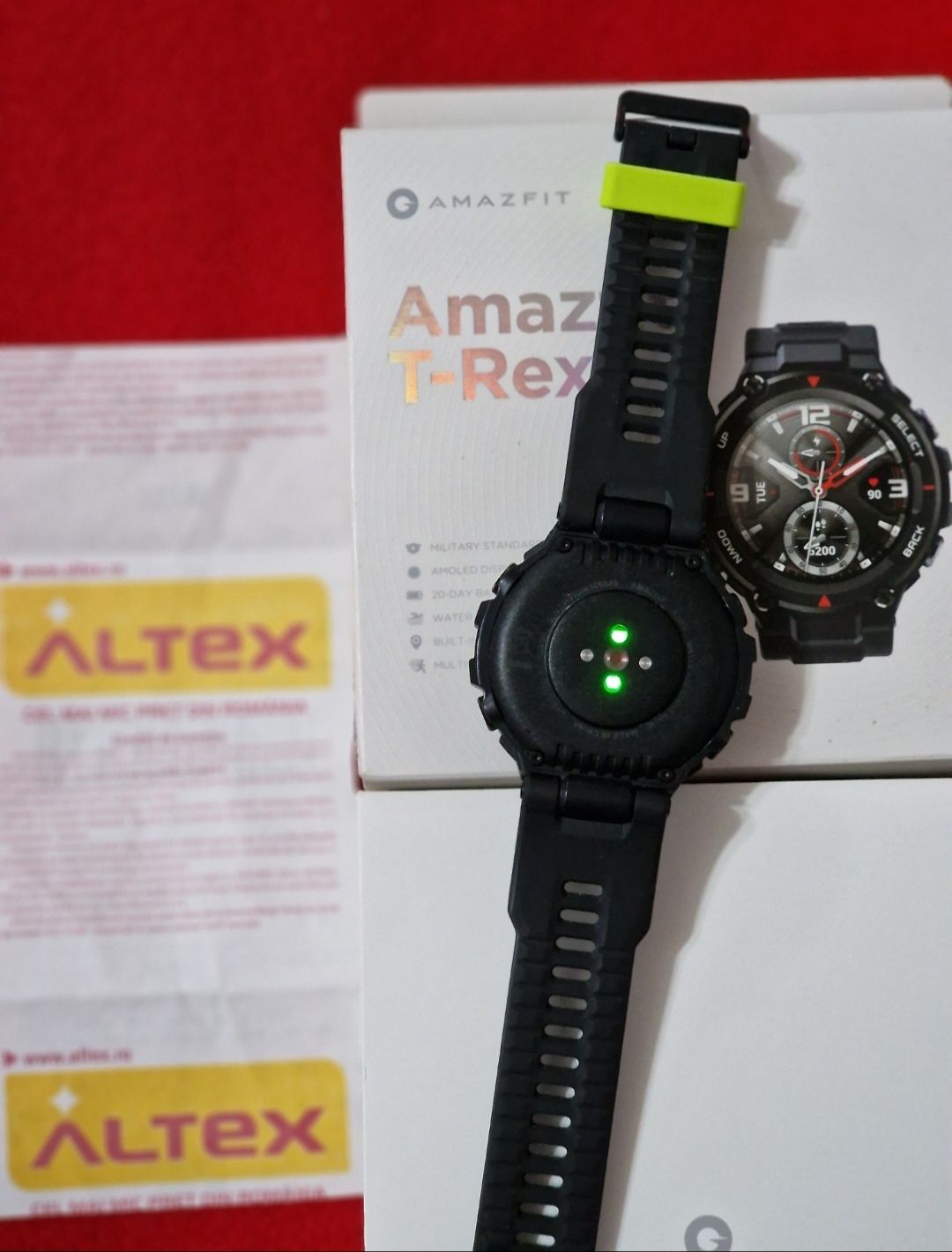 Smartwatch Amazfit T-Rex, CA NOU, Bateria tine f mult.