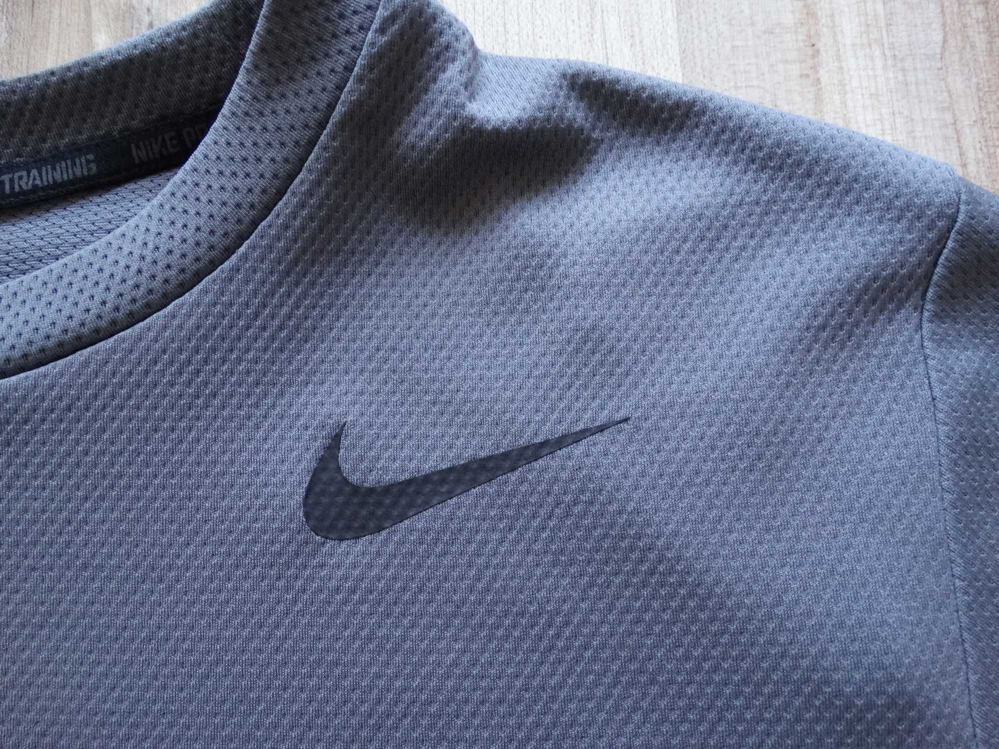 Найк Nike Dri Fit мъжка спортна тениска размер L