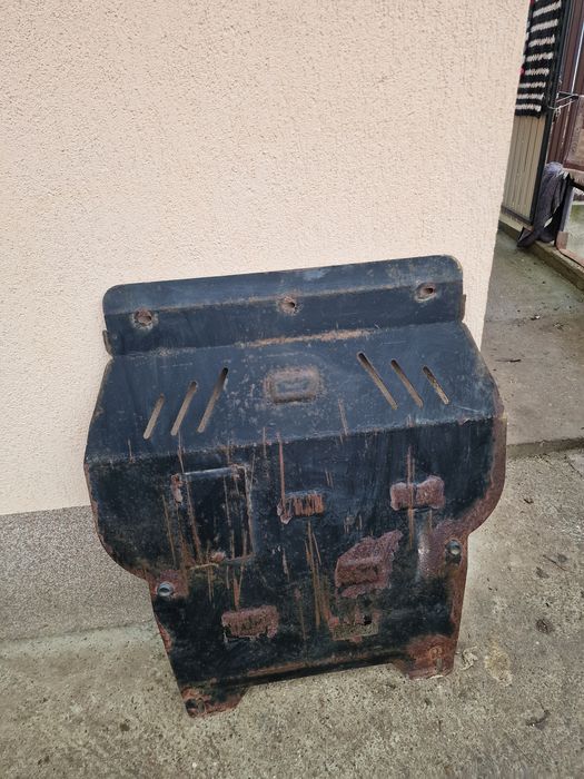 Scut metalic VW Golf 4/Bora