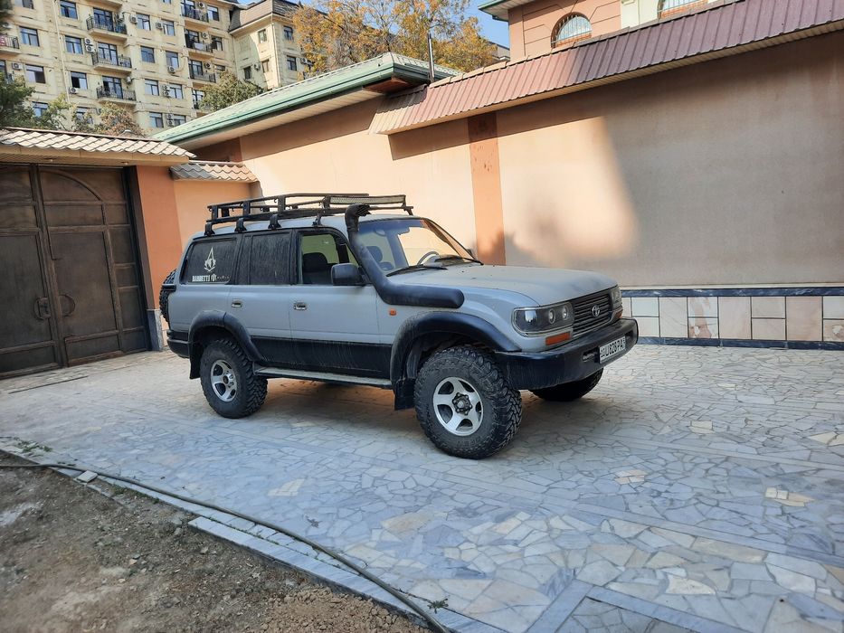 Tayotta land cruiser