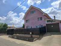 Casă spațioasă cu două construcții, curte generoasă – Săcădat, Bihor