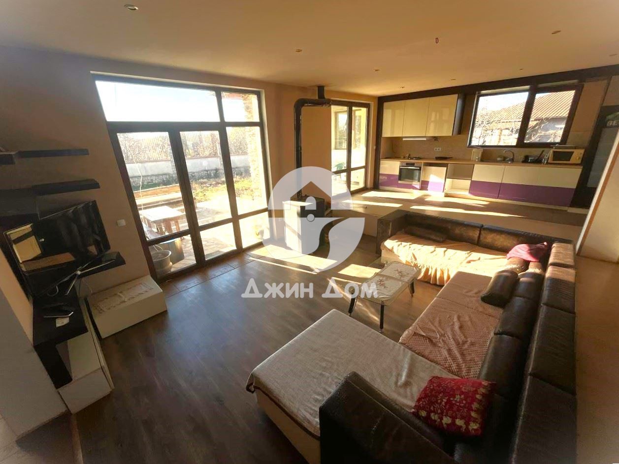 Продава се Къща в с. Каменар, Област Бургас - 300 кв.м за 967 €/кв.м - Снимка #1