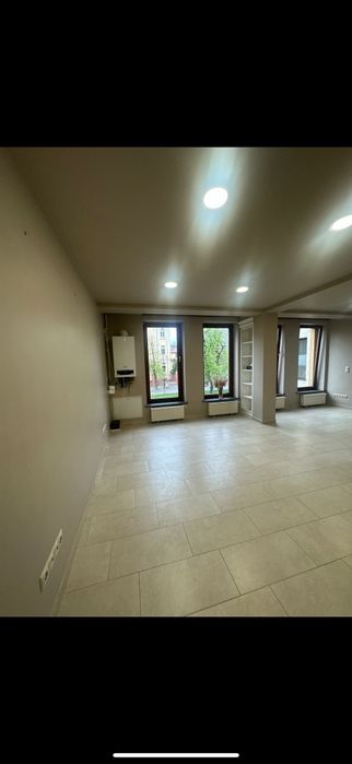 Spațiu de închiriat central, Bulevardul Republicii