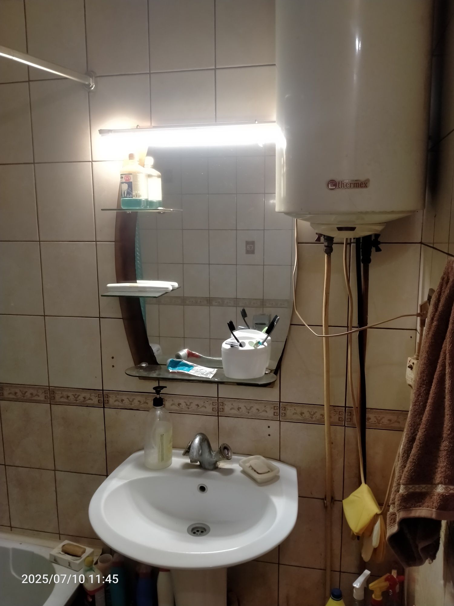 Продам дом с. Октябрьское ( Казахстанец)