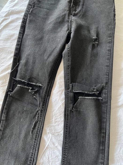 Продам женские черные джинсы