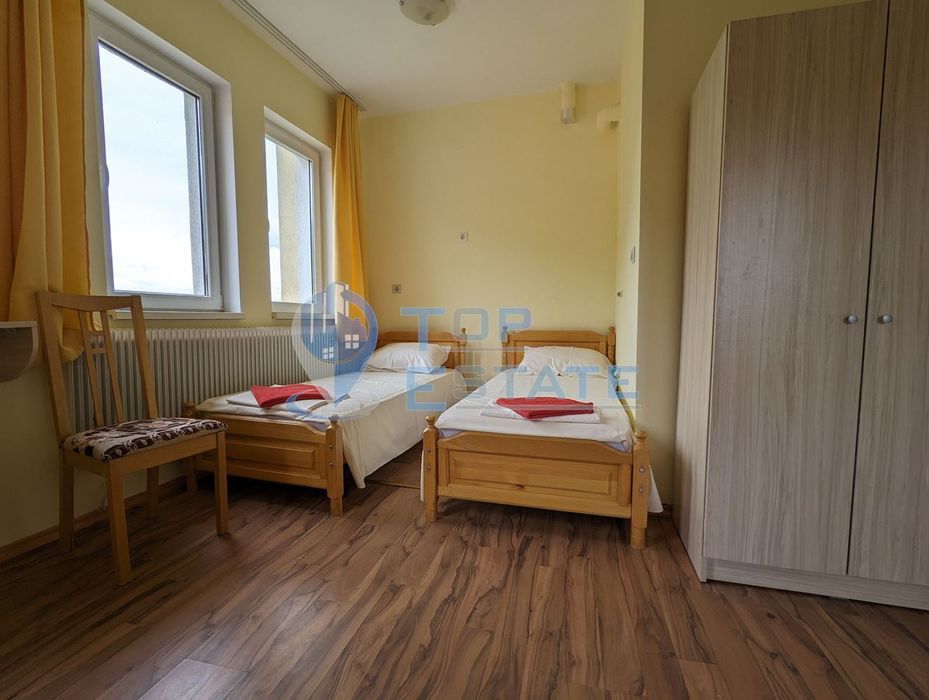 Продава се Къща в с. Войнежа, Област Велико Търново - 270 кв.м за 1297 €/кв.м - Снимка #2