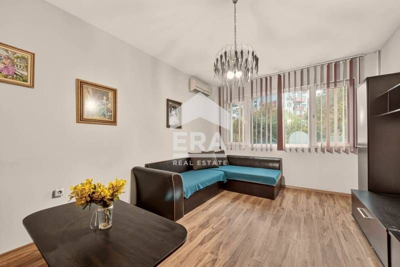 Ексклузивна, обзаведена, югоизточна гарсониера за продажба, район Лятн