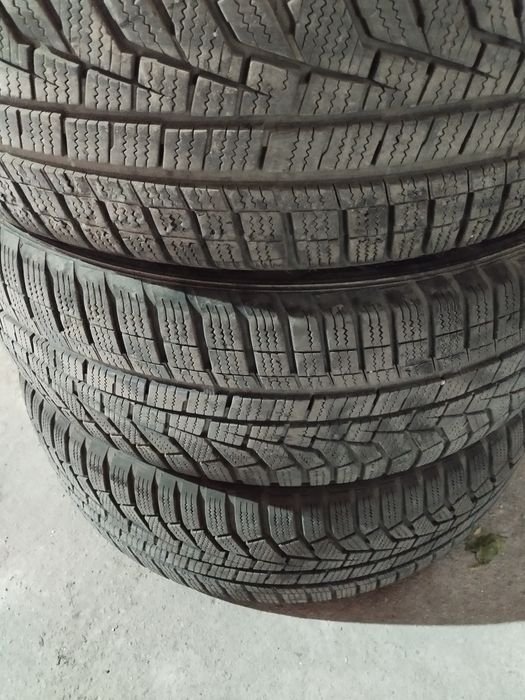 Гуми зимни свалени от Шкода Октавия