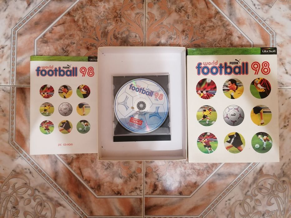 Joc FIFA 98 la cutie