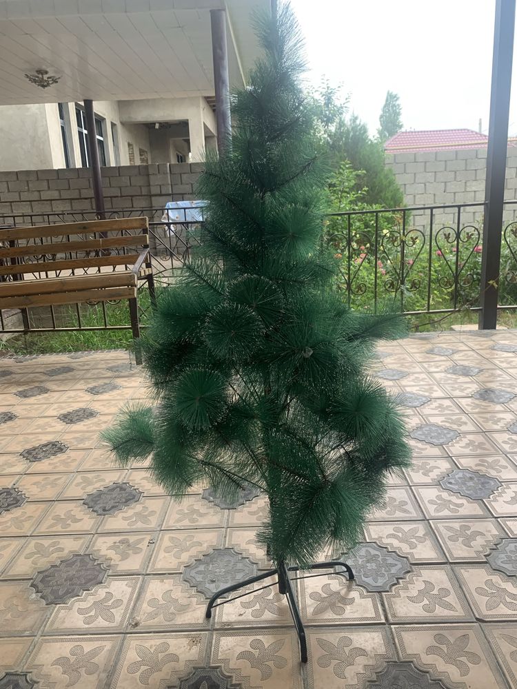 Продается новагодняя елка
