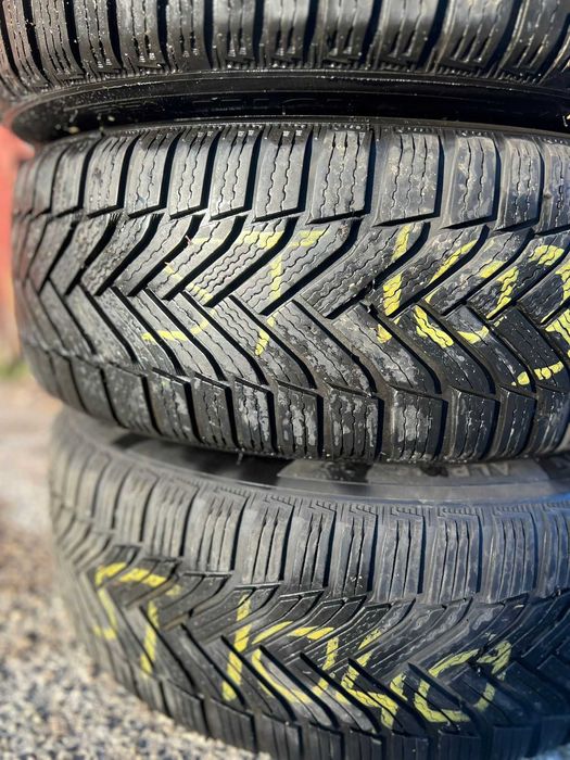 Зимни гуми 215 60 16 Michelin Alpin 6 DOT 2722  6.5мм
