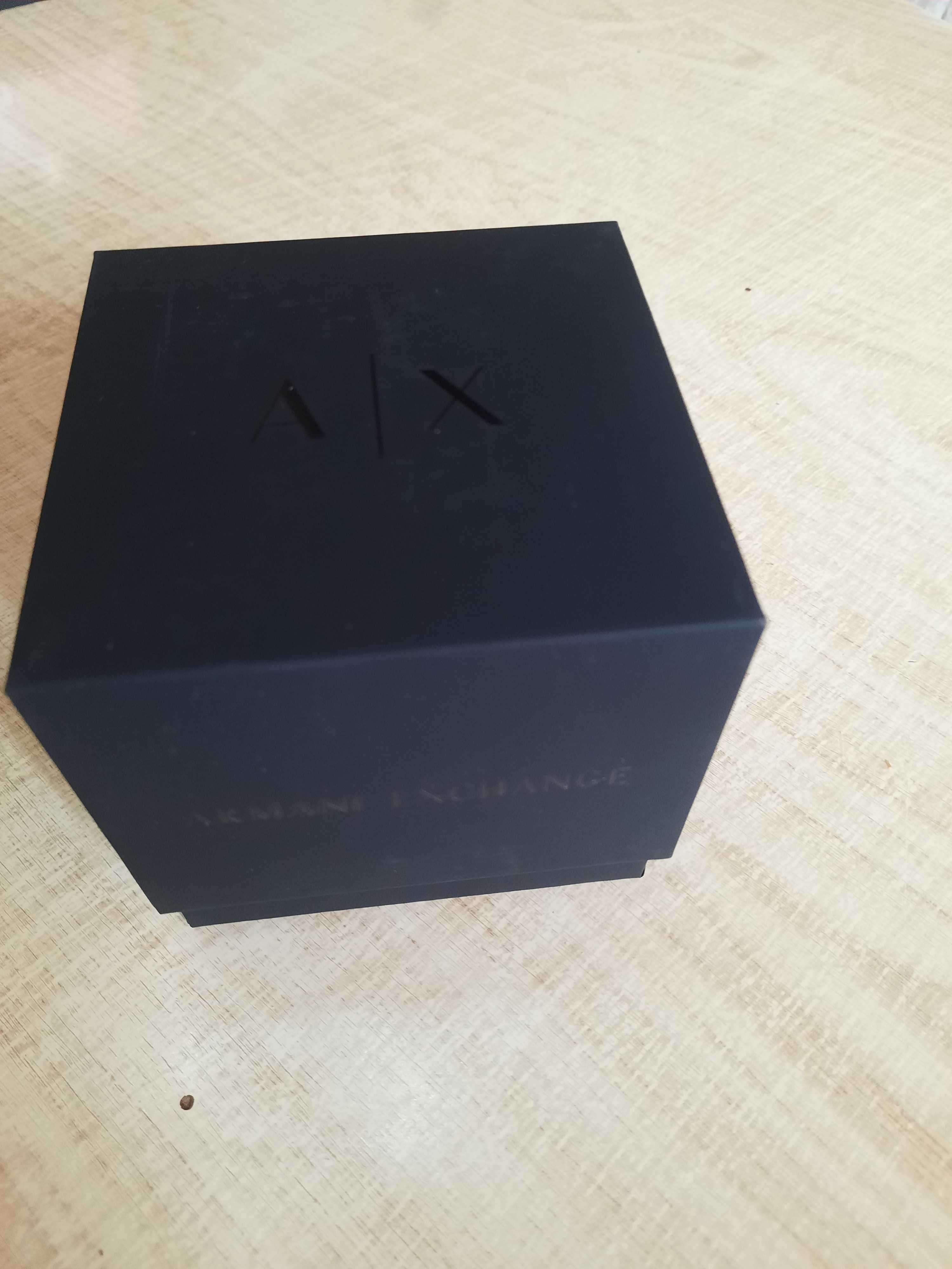 Armani Exchange иноксов часовник