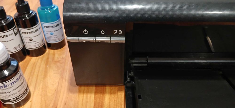 Imprimanta inkjet color CISS Epson L800