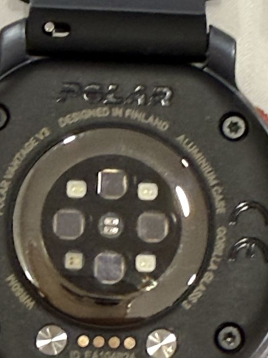 Vând CEAS Smartwatch Polar Vantage V3 LTE, nou, neactivat.