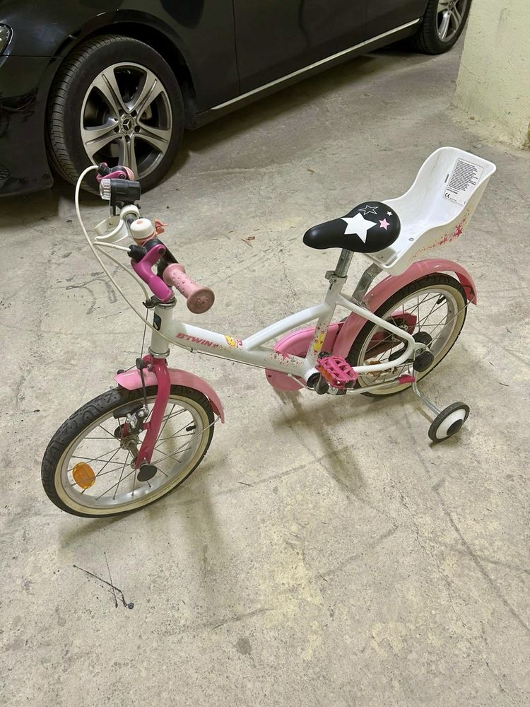 Vand bicicleta fete  model PrinceSS  , 4-6 ani