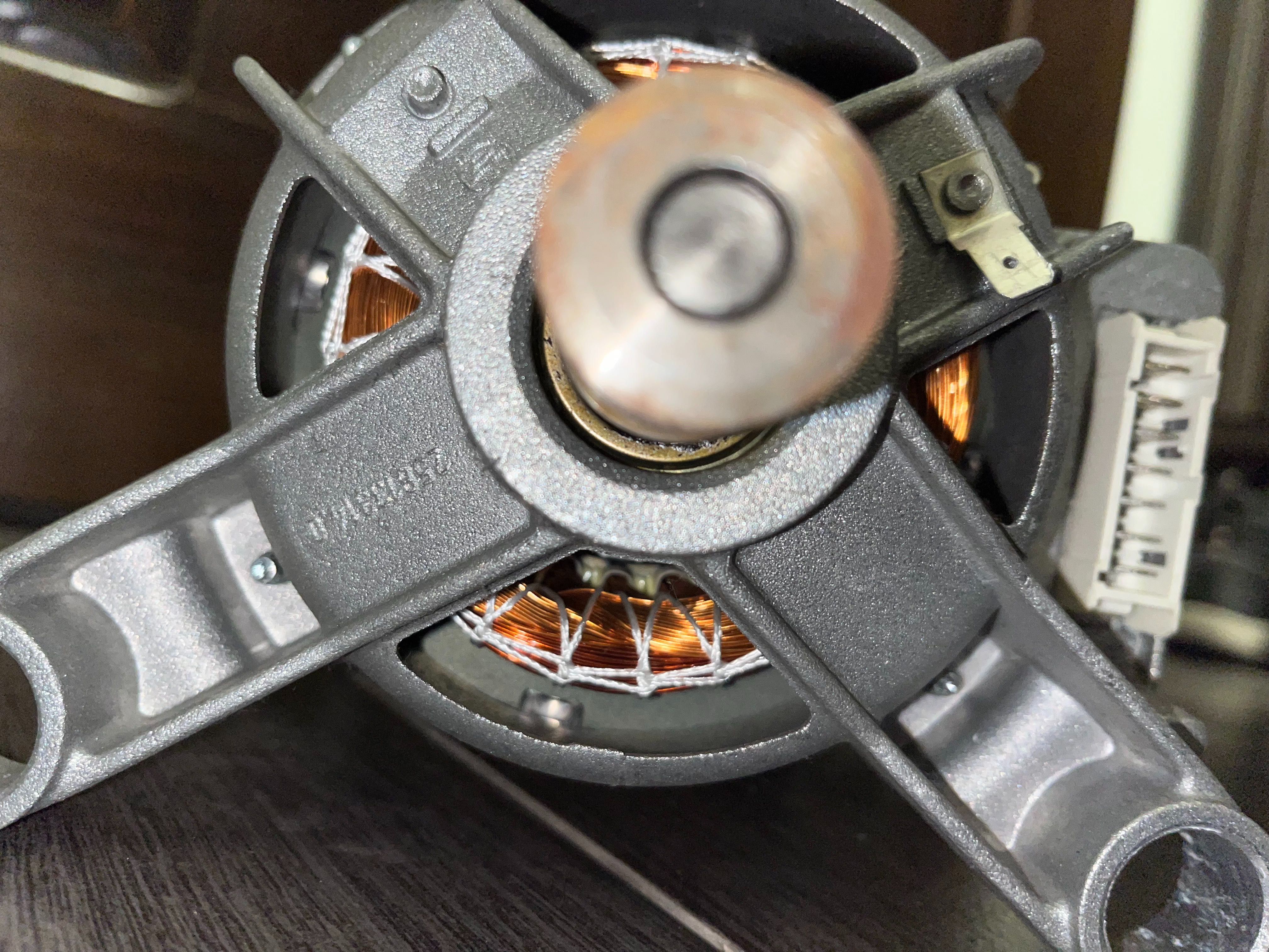 Пералня Ariston AVF109, Ел Инсталация, Помпа, Клапани