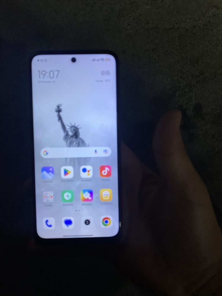 Redmi 10  2022 holati ideal aroshne pul kere