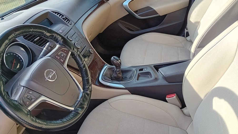 Opel insignia 2.0 130cp