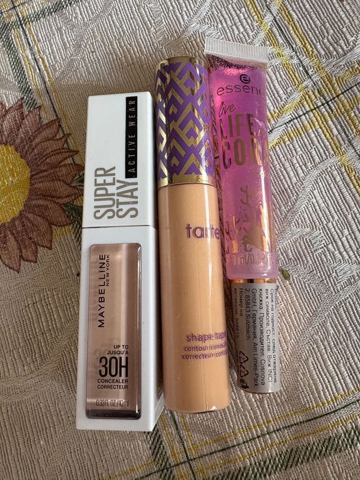 Коректори Tarte Maybelline