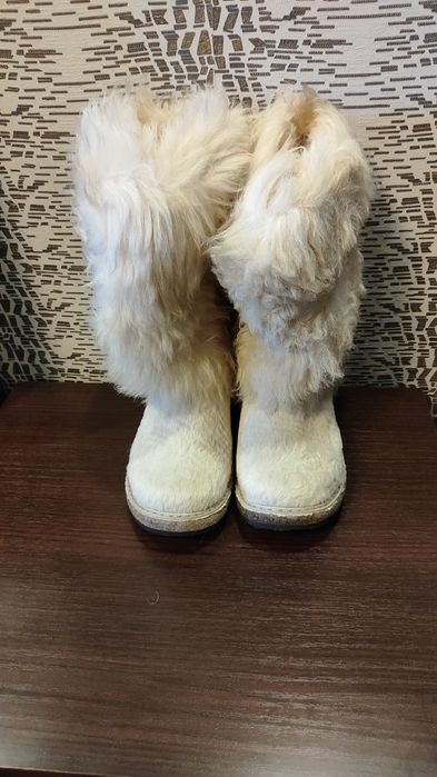 Унты натуральные женские новые.38-39 размер