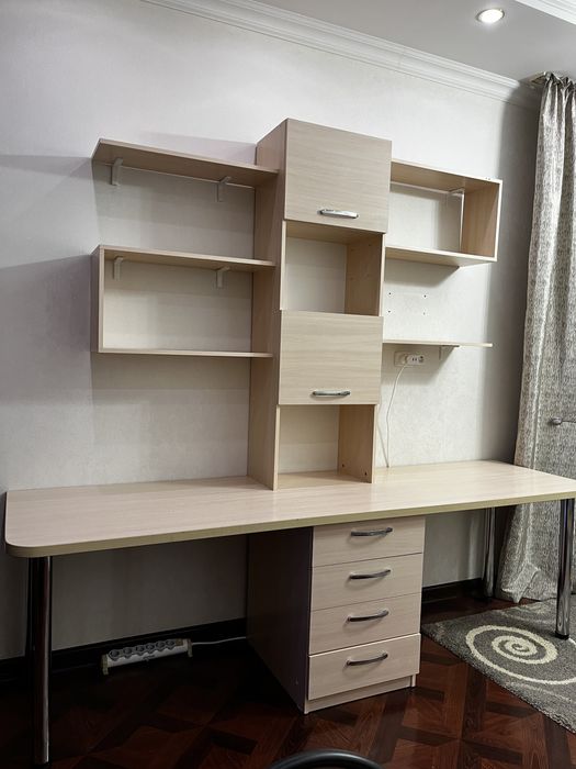 Продам письменный стол для двоих