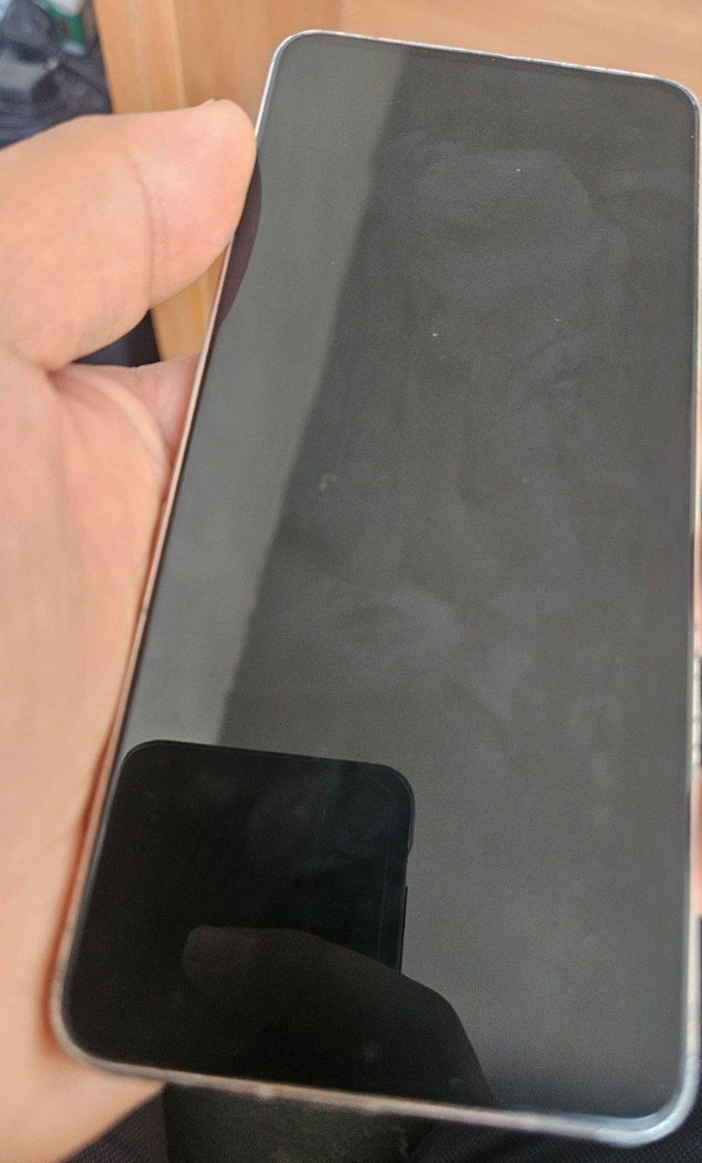 Samsung s21 5g  8+8 256 obmen 11 va undan teppalarga