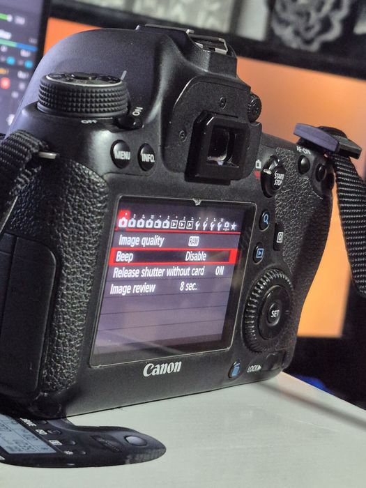 Canon 6D body - Full Box