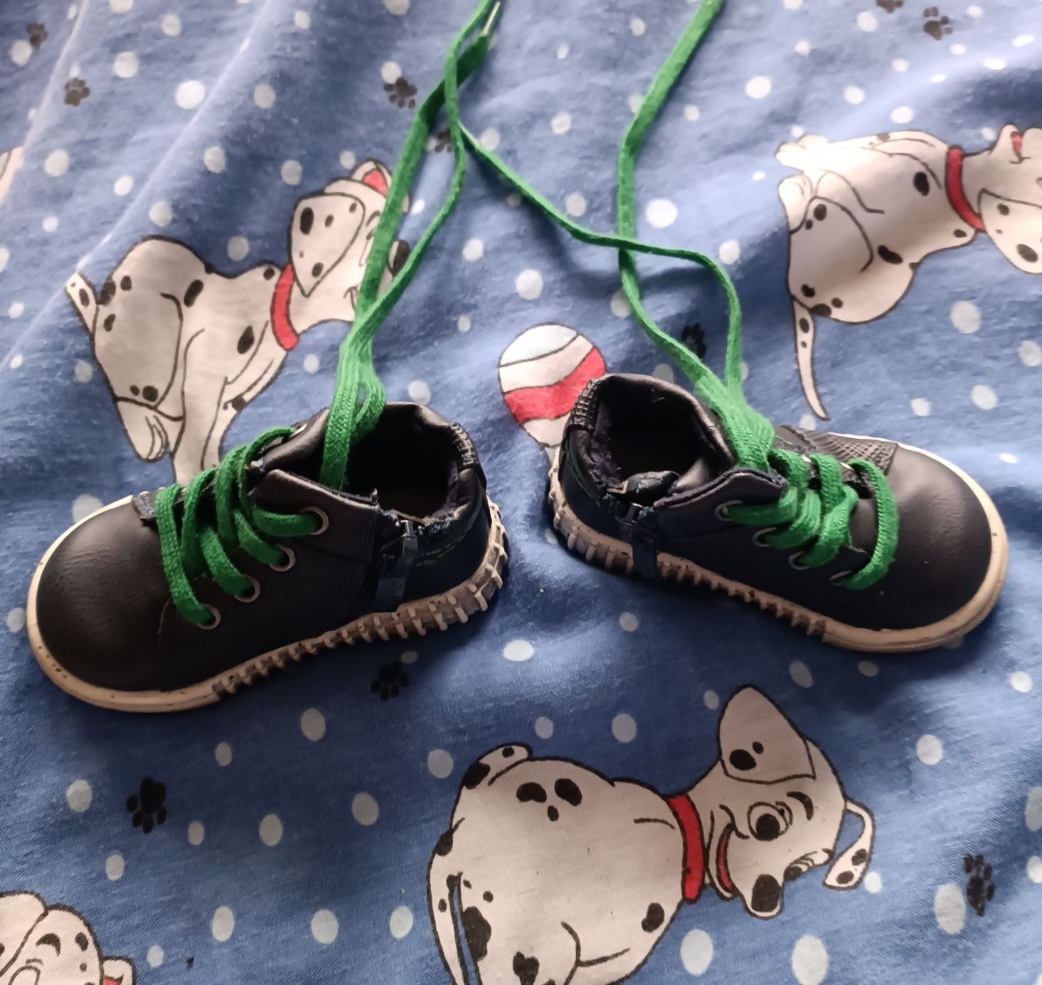 Детски обувки за прохождане.