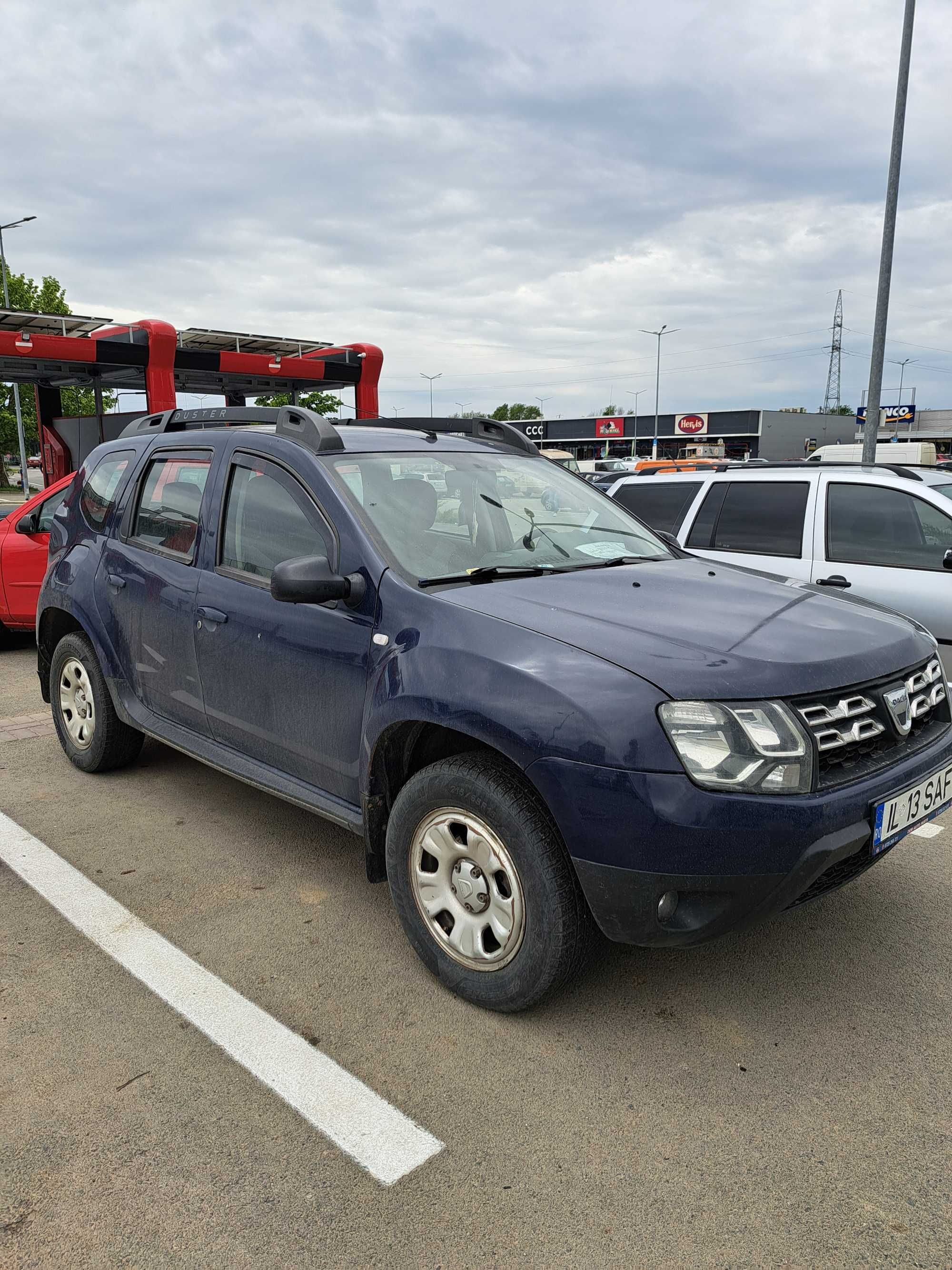 Vand Dacia Duster 1.5 dci 4x4  In stare perfecta