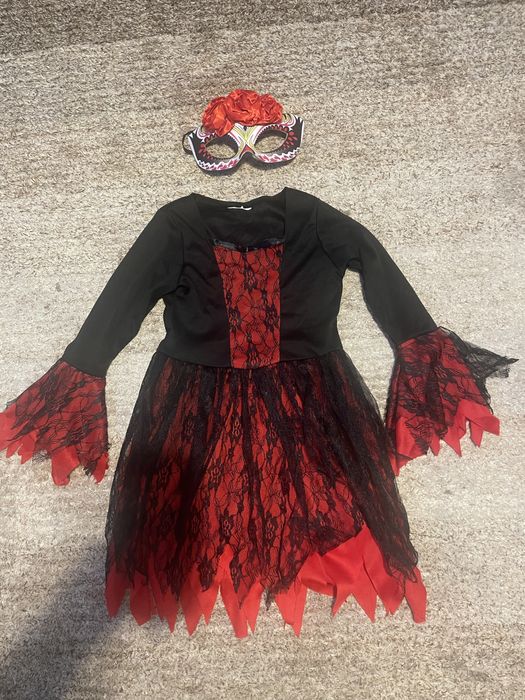 Costum serbare / halloween vrajitoare 3-4 ani