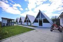 VLD Houses 4 Casute /Cabane A de inchiriat