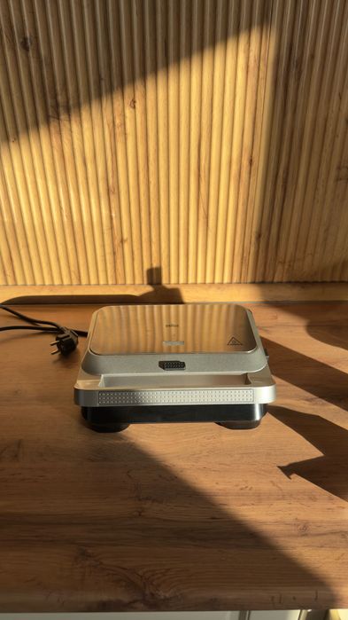 Вафельница SnackMaker BRAUN