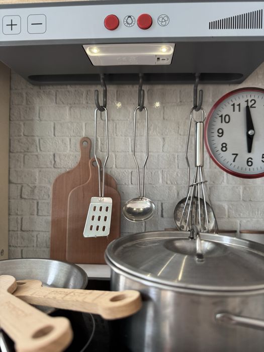 Детска дървена кухня