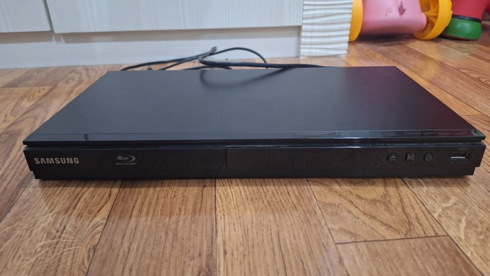 Blu-ray проигрыватель (DVD) Samsung