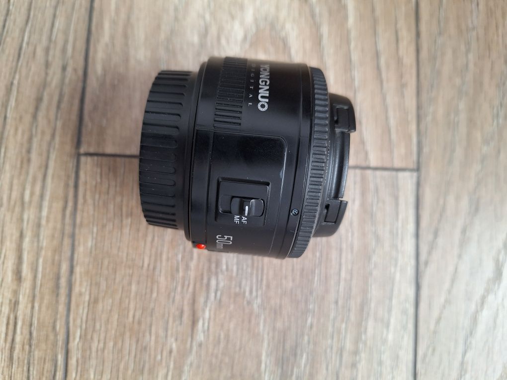 Obiectiv Yongnuo 50mm 1.8 pentru  Canon